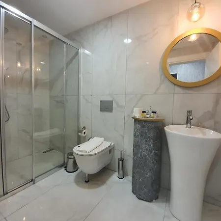 Karikatür Bi Hotel 4*