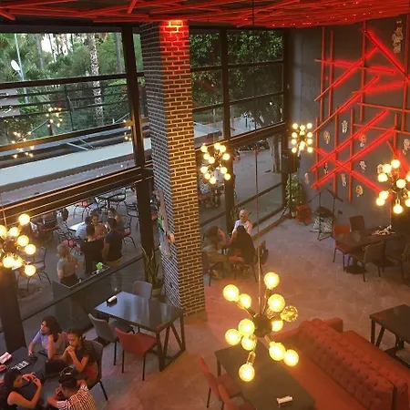 Hotel Karikatür Bi Alanya