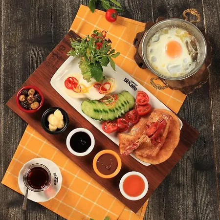 Karikatür Bi 4* Alanya