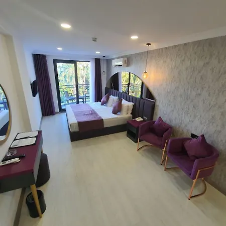 Hotel Karikatuer Bi 4*