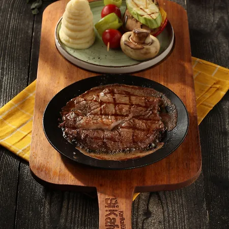 Karikatür Bi 4* Alanya