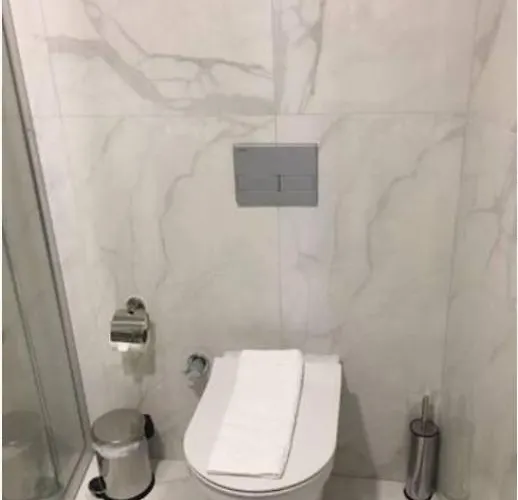 Hotel Karikatuer Bi 4*