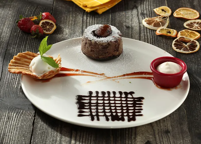 Karikatuer Bi Готель 4*