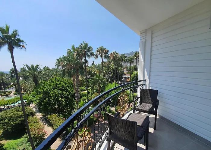 Karikatuer Bi 4* Alanya